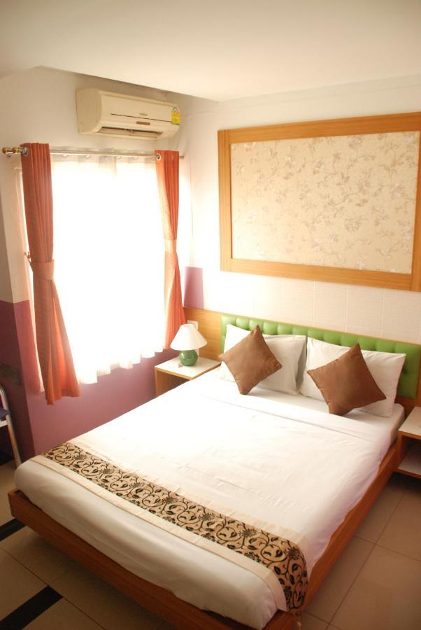 Ratchada 17 Place Bangkok Room photo